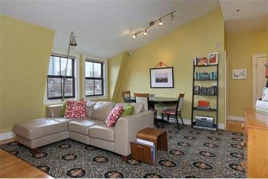 1 Saint George St unit 5C, Boston, MA 02118 - photo 2