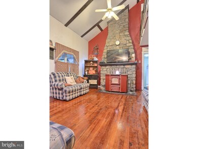 326 Lake Front Dr, Orwigsburg, PA 17961 - photo 5