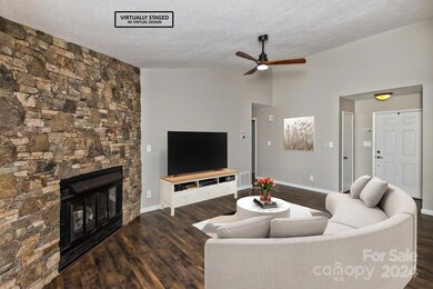 104 Scottlynn Ct, Asheville, NC 28806 - photo 7