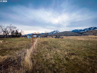 53211 U S 26, Mount Vernon, OR 97865 - photo 2