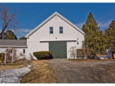 395 W Main St, Yarmouth, ME 04096 - photo 2