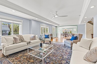 27 Emory St, Saugus, MA 01906 - photo 4