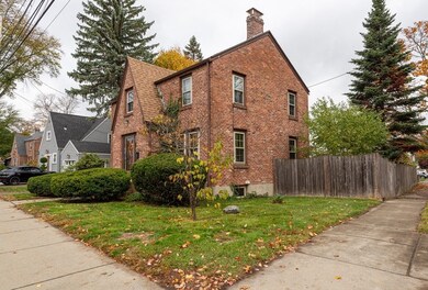 1163 Franklin St, Stoneham, MA 02180 - photo 3