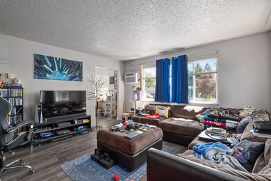 534 Living Room