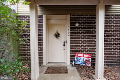 5602 Summer Oak Way, Burke, VA 22015 - photo 4