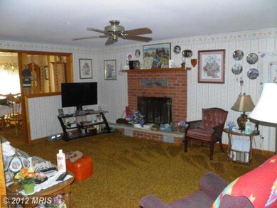 166 Bennett Ln, Berkeley Springs, WV 25411 - photo 7