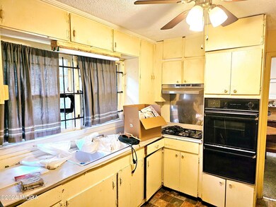 1183 Haywood Rd, Macon, GA 31211 - photo 5