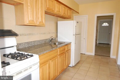 5406 Clover Rd, Baltimore, MD 21215 - photo 4