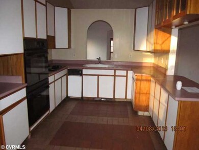 352 Lonesome Oak Dr, Dunnsville, VA 22454 - photo 3