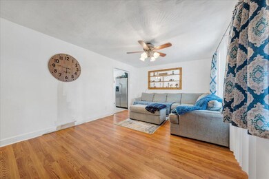 Livingroom3