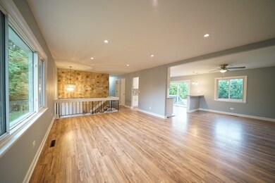 29W222 Wagner Rd, Naperville, IL 60564 - photo 3