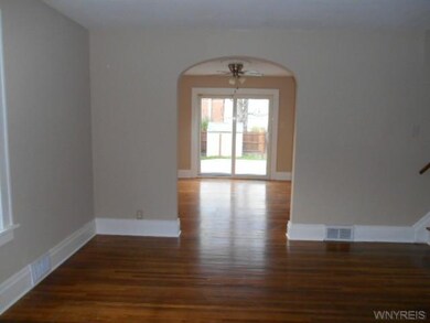 356 Bennett St, North Tonawanda, NY 14120 - photo 4