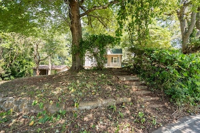 423 Iotla St, Franklin, NC 28734 - photo 3