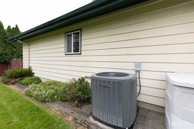 558 SW 19th St, Chehalis, WA 98532 - photo 7