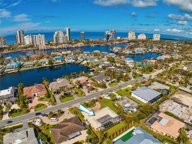 4228 Crayton Rd, Naples, FL 34103 - photo 6