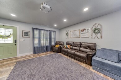 609 Duke St, Weatherford, TX 76086 - photo 7