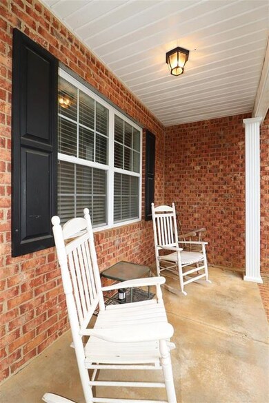 301 Broderick Cir, Warner Robins, GA 31088 - photo 5