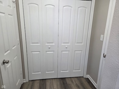 5341 Melbourne Rd, Indianapolis, IN 46228 - photo 4