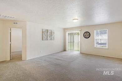 2697 N Greenville Ave, Kuna, ID 83634 - photo 3