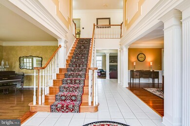 11013 Hidden Fox Ct, Ellicott City, MD 21042 - photo 2