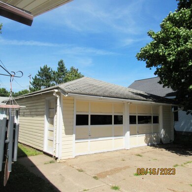 101 N Kyes St, Merrill, WI 54452 - photo 3