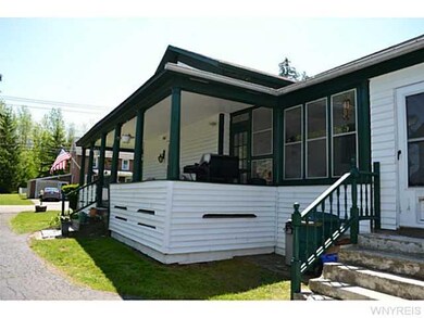 Exterior Front Looking from the garage to the stre