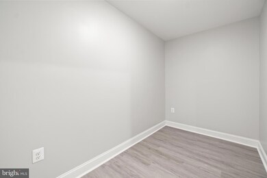 809 N Lakewood Ave, Baltimore, MD 21205 - photo 6