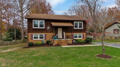 186 Falling Rock Dr, Stuarts Draft, VA 24477 - photo 2