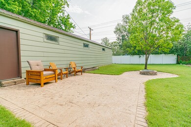 823N12thSt_0009