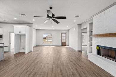 3012 Promenade Dr, Granbury, TX 76049 - photo 5