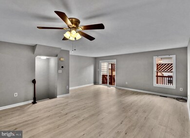 106 W Locust St, Occoquan, VA 22125 - photo 7