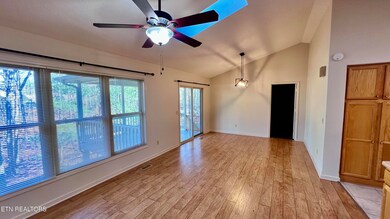 160 Lakeside Dr, Crossville, TN 38558 - photo 7