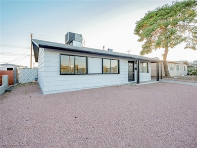 6217 Burgundy Way, Las Vegas, NV 89107 - photo 2