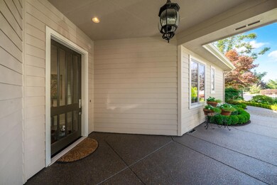 525-Castle-Glen-Ln-N-7