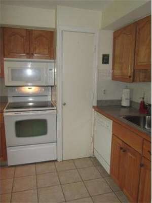 1211 Windsor Dr, Framingham, MA 01701 - photo 4