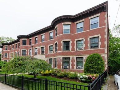 145 Winthrop Rd unit 1, Brookline, MA 02445 - photo 2