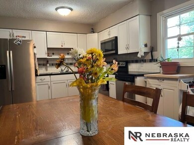 2708 Ella St, Beatrice, NE 68310 - photo 5