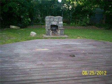 33 Gerald St, Warwick, RI 02886 - photo 4