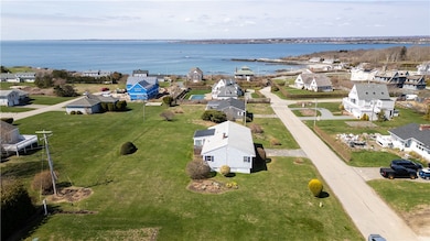19 Chartier Cir, Newport, RI 02840 - photo 4