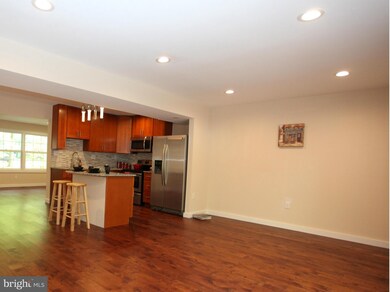 5484 Gloucester Rd, Columbia, MD 21044 - photo 5