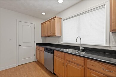 382 Walnut St unit 103, Lynn, MA 01905 - photo 7