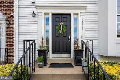 43111 Gatwick Square, Ashburn, VA 20147 - photo 5