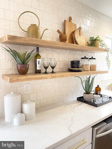 7116 Harlan Ln, Sykesville, MD 21784 - photo 5