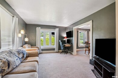 923 18th St, Bettendorf, IA 52722 - photo 5