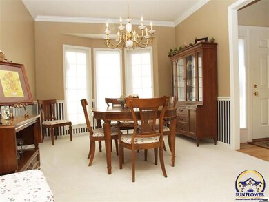 3736 SW Stonybrook Dr, Topeka, KS 66610 - photo 2