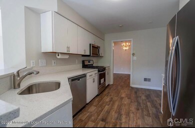 2A Spaulding Dr, Middlesex, NJ 08846 - photo 3