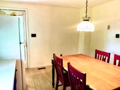 148 Barretts Hill Rd unit B, Hudson, NH 03051 - photo 7