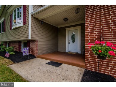 27 Thompson Dr, Boyertown, PA 19512 - photo 2