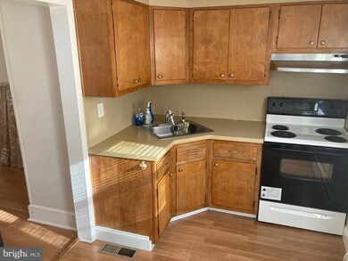 4439 Salmon St, Philadelphia, PA 19137 - photo 6