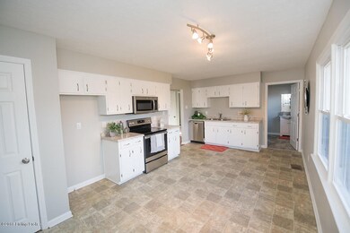 111 Dogwood Ct, Mount Washington, KY 40047 - photo 5